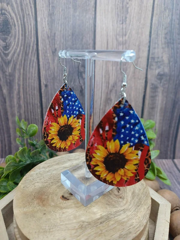Christmas Stockings American Flag w/ Sunflower Earring