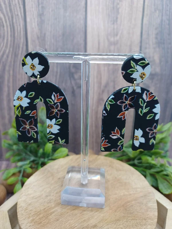 Christmas Enchanting Celebrations Black Floral Earrings