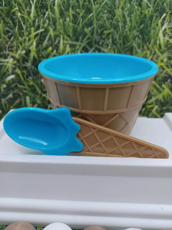 Christmas Wreath Blue Ice Cream Waffle Cone Bowl w/ Spoon