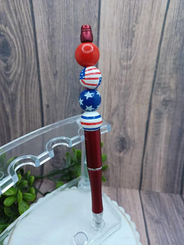 Christmas Handmade Pine Wreaths Red, White, & Blue Beaded Ink Pen w/ Red, Flag, Stars, & Stripes Beading Christmas Handmade Pine Wreaths Red, White, & Blue Beaded Ink Pen w/ Red, Flag, Stars, & Stripes Beading