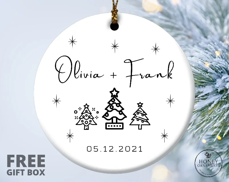 Christmas Dreamy Festive Vibes Couple Names and Date Ornament, Newly Married Gift, First Christmas Married Ornament, Personalized Engaged Ornament, Newly Married Ornament